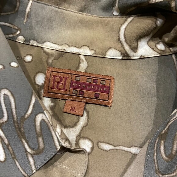 Royal Prestige Microfiber Vintage Abstract Button Down Tan Brown Shirt Size XL - Picture 5 of 7